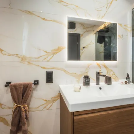 Brand New! The Luxe Haven 2br In Апартаменты